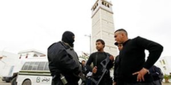 Tunisie: l'état d'urgence reconduit jusqu'au 2 mars 