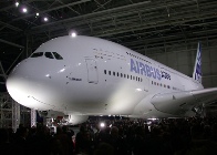 Le premier exemplaire de l'A380 livré à Singapore Airlines