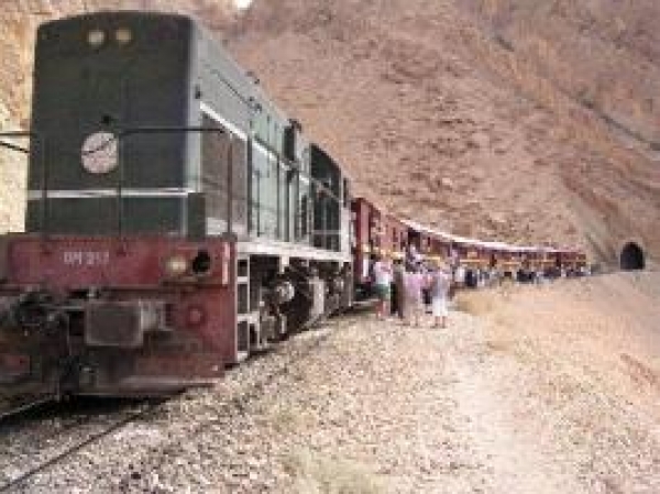 Tunisie : le train touristique Le «Lézard Rouge» siffle, de nouveau, trois fois 
