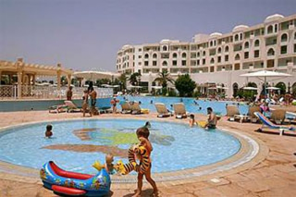  Tunisie : les professionnels du tourisme insistent sur le caractère «apolitique» de leur manifestation 