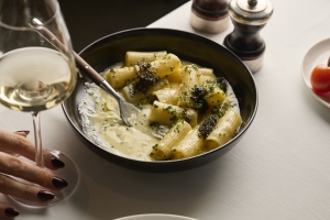 Rigatoni à la sauce blanche et truffle ou caviar